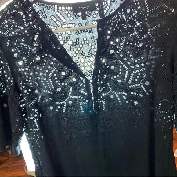 Theory Eyelet Top Blouse Womens Small Black Embroidered Shirt Tunic Short Sleeve - Picture 10 of 13